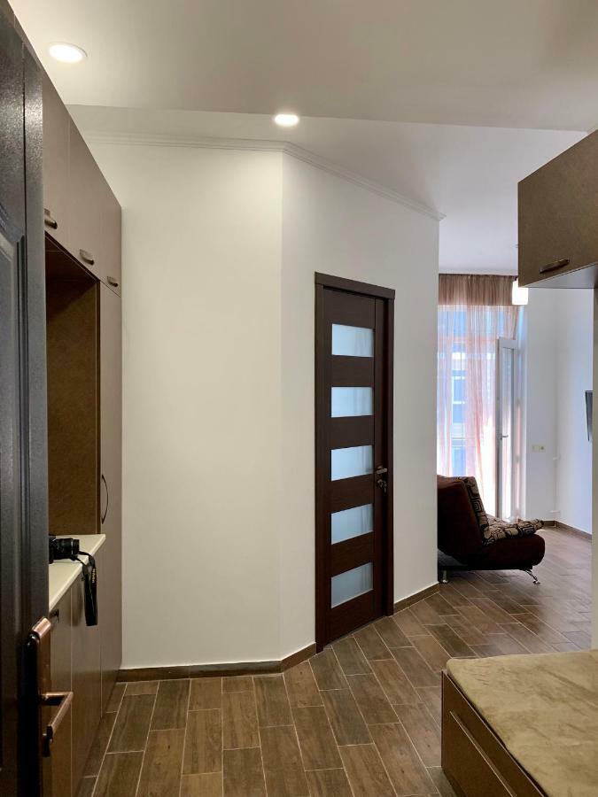 Apartments Kristo Batumi Exterior photo